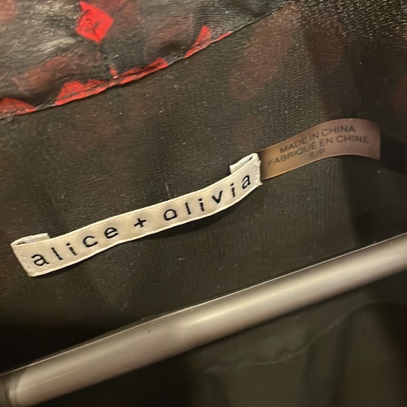 Red/black floral top - Picture 2 of 4